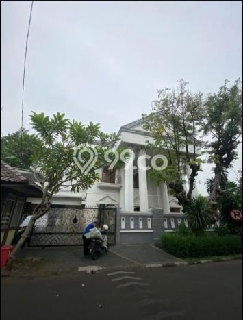 Ready to Use! Luxury House LT 332m2 Desain Elegan di Pejaten Ready to Use! Luxury House LT 332m2 Desain Elegan di Pejaten