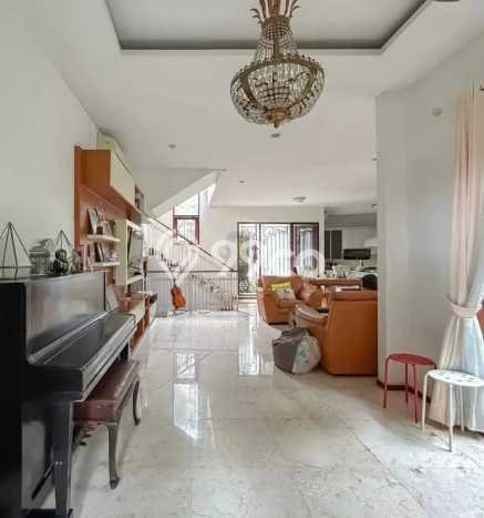 Dijual Rumah Luas Megah Dengan View Cantik di Bintaro, Jakarta Selatan Dijual Rumah Luas Megah Dengan View Cantik di Bintaro, Jakarta Selatan