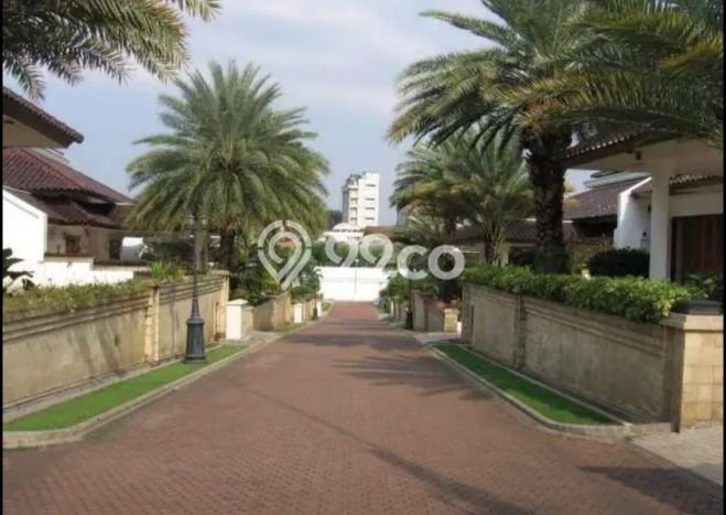 Hunian Mewah LB 350m2 Siap Pakai Desain Elegan di Pejaten, Jakarta Selatan Hunian Mewah LB 350m2 Siap Pakai Desain Elegan di Pejaten, Jakarta Selatan