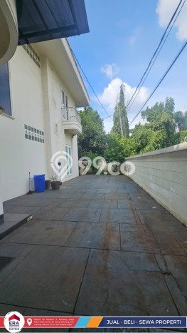 Dijual Rumah Mewah Megah Dengan View Cantik di Gading Serpong, Tangerang Dijual Rumah Mewah Megah Dengan View Cantik di Gading Serpong, Tangerang