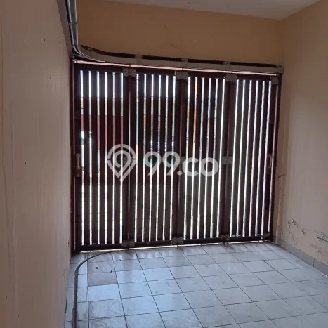 Lokasi strategis! Rumah siap huni dikontrakkan di Cakung LB 100m2 Lokasi strategis! Rumah siap huni dikontrakkan di Cakung LB 100m2