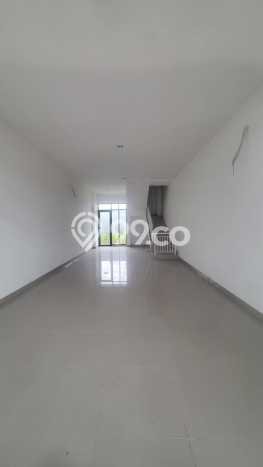 Ruko Bagus LT 67m2 LB 203m2 Dijual di Cakung Jakarta Timur Ruko Bagus LT 67m2 LB 203m2 Dijual di Cakung Jakarta Timur