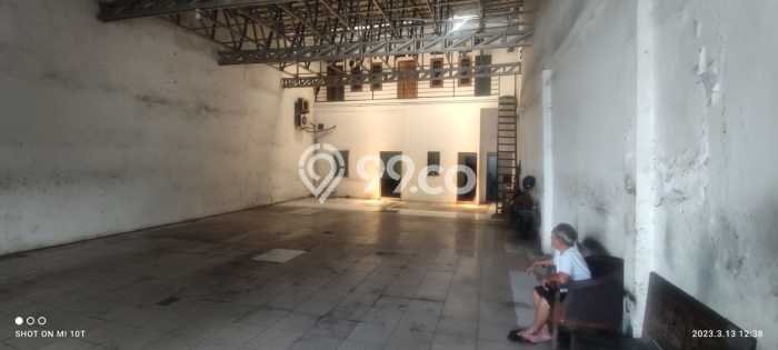 Ruko di Bekasi Barat, Luas 240m2m², Lokasi Strategis Ruko di Bekasi Barat, Luas 240m2m², Lokasi Strategis