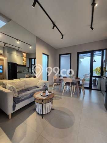 Rumah Strategis Minimalis Lb 93m2 di Cakung, Jakarta Timur Rumah Strategis Minimalis Lb 93m2 di Cakung, Jakarta Timur