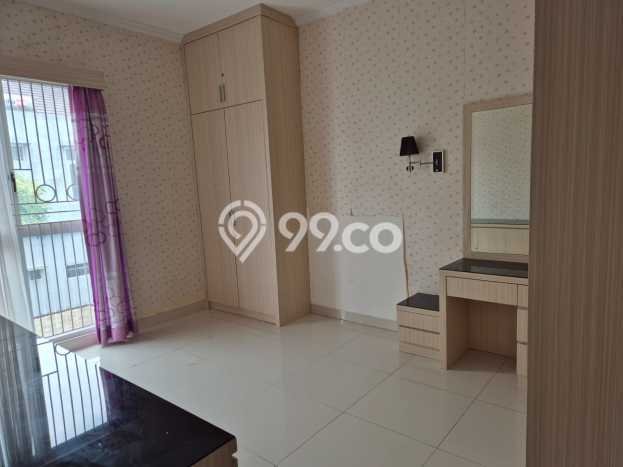 Rumah sewa siap pakai 4 Kamar Tidur di Jakarta Garden City, Jakarta Timur Rumah sewa siap pakai 4 Kamar Tidur di Jakarta Garden City, Jakarta Timur