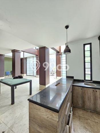 Jual Rumah Mewah Megah Dengan View Cantik di Pondok Kelapa, Jakarta Timur Jual Rumah Mewah Megah Dengan View Cantik di Pondok Kelapa, Jakarta Timur