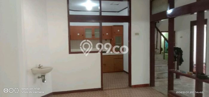 Rumah Elit Modern Tanpa Renovasi di Rawamangun Jakarta Timur Rumah Elit Modern Tanpa Renovasi di Rawamangun Jakarta Timur