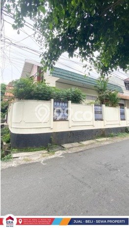 Jual Rumah Luas Elegan Dengan View Eksklusif di Pondok Kelapa, Jakarta Timur Jual Rumah Luas Elegan Dengan View Eksklusif di Pondok Kelapa, Jakarta Timur