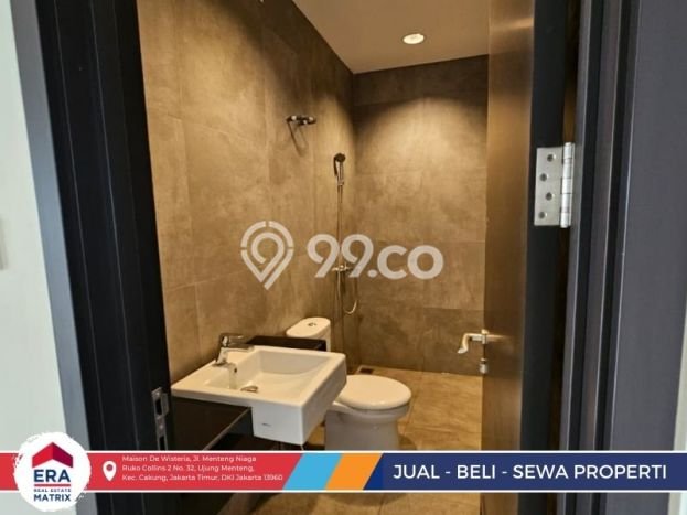 Ready to Use! Luxury House LT 120m2 Desain Elegan di Metland Menteng Ready to Use! Luxury House LT 120m2 Desain Elegan di Metland Menteng
