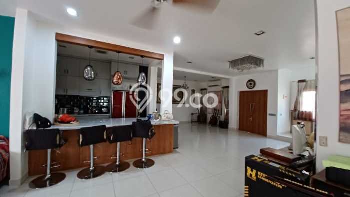 Dijual Rumah Luas Elegan Dengan View Eksklusif di Jakarta Garden City, Jakarta Timur Dijual Rumah Luas Elegan Dengan View Eksklusif di Jakarta Garden City, Jakarta Timur