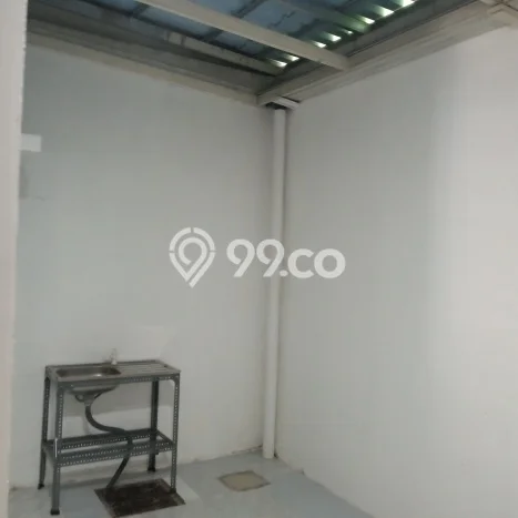 Ruko untuk Disewa di Pusat Jakarta Timur Luas Bangunan 100m2 Ruko untuk Disewa di Pusat Jakarta Timur Luas Bangunan 100m2
