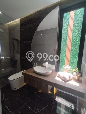 Jual Rumah Mewah Elegan Dengan View Cantik di Jakarta Garden City, Jakarta Timur Jual Rumah Mewah Elegan Dengan View Cantik di Jakarta Garden City, Jakarta Timur