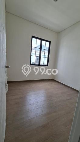 Jarang Ada! Rumah Sewa 5 Kamar Bagus Siap Huni Suvarna Sutera Jarang Ada! Rumah Sewa 5 Kamar Bagus Siap Huni Suvarna Sutera
