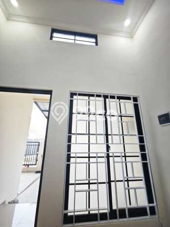 Disewakan! Rumah 2 Kamar Tidur &
2 Kamar Mandi di Cikupa Citra Raya, Tangerang Disewakan! Rumah 2 Kamar Tidur &
2 Kamar Mandi di Cikupa Citra Raya, Tangerang