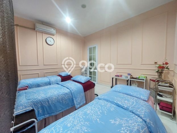 KEUNTUNGAN BERLIPAT! Ruko Kawasan , Luas 108m2m², Area Komersial KEUNTUNGAN BERLIPAT! Ruko Kawasan , Luas 108m2m², Area Komersial