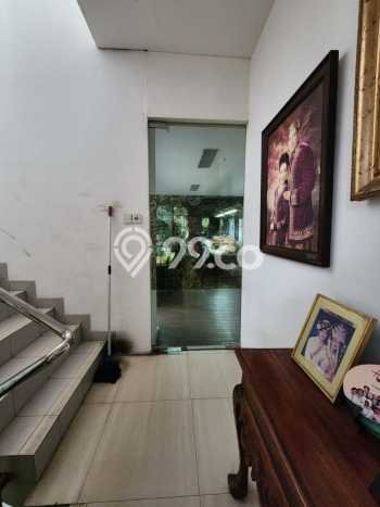 Unit Kantor Dijual di Menteng Jakarta Pusat 2402m2 Unit Kantor Dijual di Menteng Jakarta Pusat 2402m2