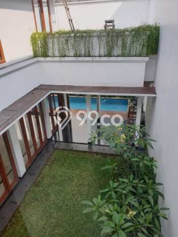 Jual Rumah Luas Elegan Dengan View Eksklusif di Pondok Indah, Jakarta Selatan Jual Rumah Luas Elegan Dengan View Eksklusif di Pondok Indah, Jakarta Selatan
