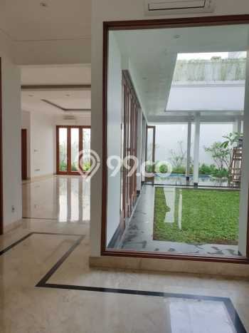 Jual Rumah Luas Elegan Dengan View Eksklusif di Pondok Indah, Jakarta Selatan Jual Rumah Luas Elegan Dengan View Eksklusif di Pondok Indah, Jakarta Selatan