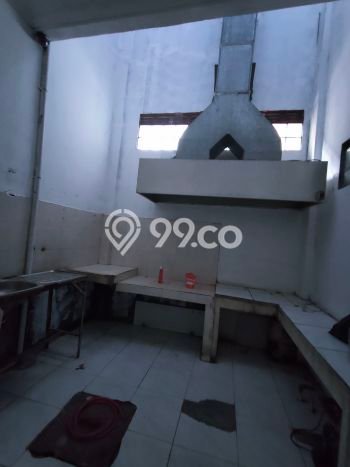 Disewakan Ruko Kawasan Buah Batu, Luas 187m², Pusat Bisnis Disewakan Ruko Kawasan Buah Batu, Luas 187m², Pusat Bisnis