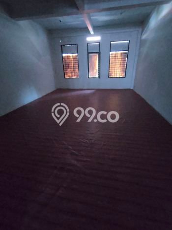 Disewakan Ruko Kawasan Buah Batu, Luas 187m², Pusat Bisnis Disewakan Ruko Kawasan Buah Batu, Luas 187m², Pusat Bisnis