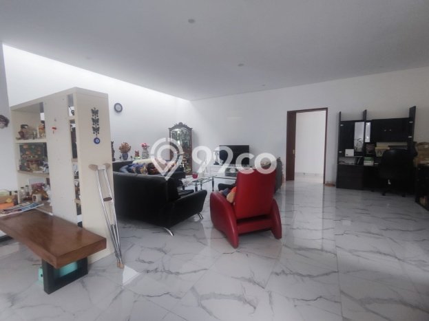 Dijual! Kantor di Gatot Subroto Bandung LT 846m2 / LB 1621m2 Kawasan Strategis Dijual! Kantor di Gatot Subroto Bandung LT 846m2 / LB 1621m2 Kawasan Strategis
