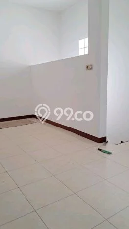 Lokasi strategis! Rumah siap huni dikontrakkan di Cinere LB 150m2 Lokasi strategis! Rumah siap huni dikontrakkan di Cinere LB 150m2