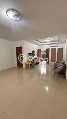 Rumah Cantik Siap Huni Di Cinere Luas 140m2 Aman Rumah Cantik Siap Huni Di Cinere Luas 140m2 Aman