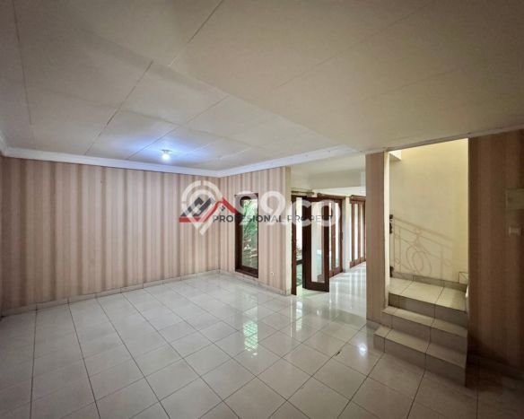 Dijual Rumah Mewah Elegan Dengan View Eksklusif di Kalibata, Jakarta Selatan Dijual Rumah Mewah Elegan Dengan View Eksklusif di Kalibata, Jakarta Selatan