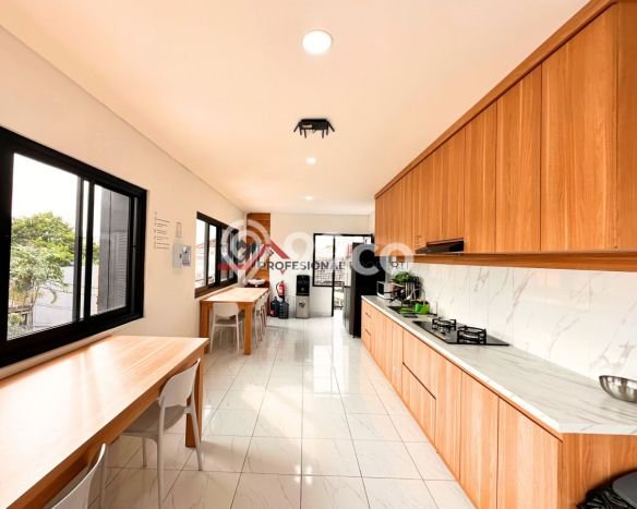 For Sale! Luxury House LT 600m2 Desain Modern di Ampera For Sale! Luxury House LT 600m2 Desain Modern di Ampera