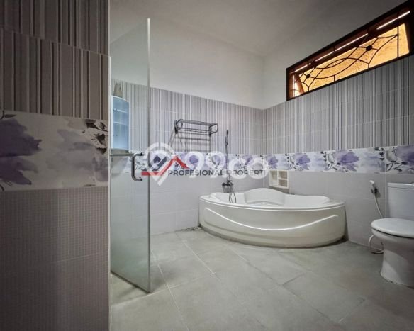 Dijual Rumah Mewah Elegan Dengan View Eksklusif di Kalibata, Jakarta Selatan Dijual Rumah Mewah Elegan Dengan View Eksklusif di Kalibata, Jakarta Selatan