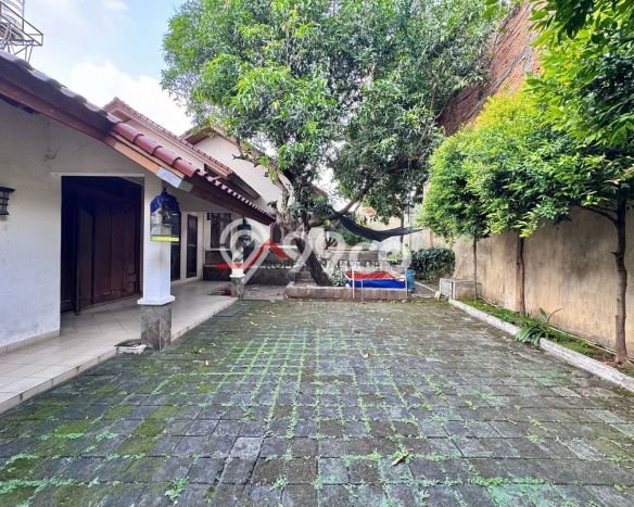 Dijual Rumah Mewah Elegan Dengan View Eksklusif di Kalibata, Jakarta Selatan Dijual Rumah Mewah Elegan Dengan View Eksklusif di Kalibata, Jakarta Selatan