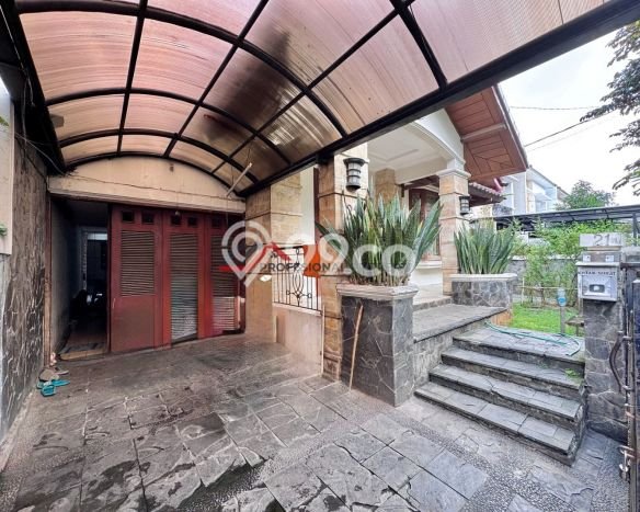 Dijual Rumah Mewah Elegan Dengan View Eksklusif di Kalibata, Jakarta Selatan Dijual Rumah Mewah Elegan Dengan View Eksklusif di Kalibata, Jakarta Selatan