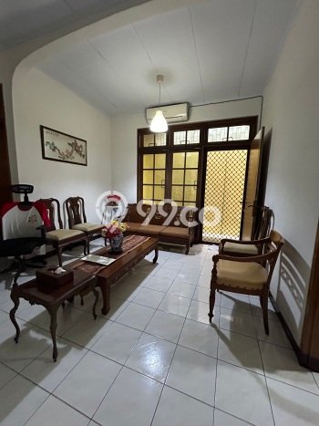 Jual Rumah Mewah Elegan Dengan View Eksklusif di Pondok Bambu, Jakarta Timur Jual Rumah Mewah Elegan Dengan View Eksklusif di Pondok Bambu, Jakarta Timur