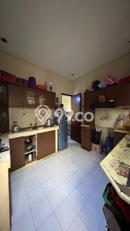 Siap Huni Rumah Mewah 5 Kamar di Menteng Dekat ke Mana Pun Siap Huni Rumah Mewah 5 Kamar di Menteng Dekat ke Mana Pun