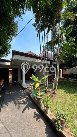 Siap Huni Rumah Mewah 5 Kamar di Menteng Dekat ke Mana Pun Siap Huni Rumah Mewah 5 Kamar di Menteng Dekat ke Mana Pun