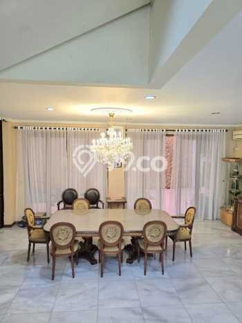 Ready to Use! Luxury House LT 804m2 Desain Elegan di Pondok Indah Ready to Use! Luxury House LT 804m2 Desain Elegan di Pondok Indah