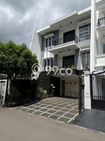 Rumah Elit Modern Siap Huni di Puri Indah Jakarta Barat Rumah Elit Modern Siap Huni di Puri Indah Jakarta Barat