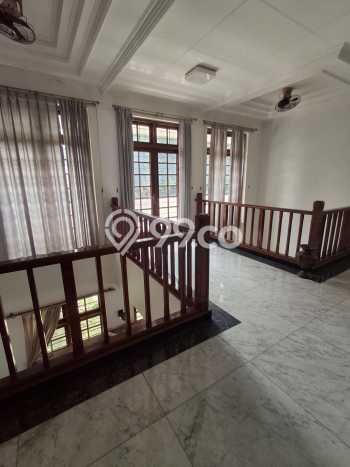 Rumah Mewah Dijual LT 1114m2 di Duren Sawit, Jakarta Timur Rumah Mewah Dijual LT 1114m2 di Duren Sawit, Jakarta Timur