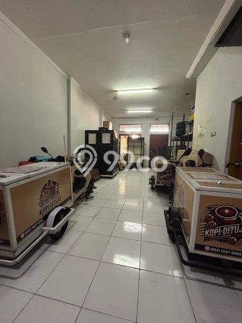 Area Ramai! Ruko Dijual di Kemayoran untuk Bisnis Luas Bangunan 200m2 Area Ramai! Ruko Dijual di Kemayoran untuk Bisnis Luas Bangunan 200m2