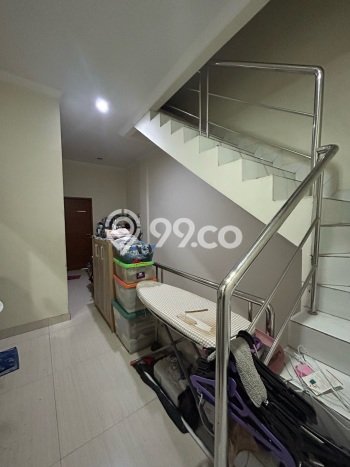Area Ramai! Ruko Dijual di Kemayoran untuk Bisnis Luas Bangunan 200m2 Area Ramai! Ruko Dijual di Kemayoran untuk Bisnis Luas Bangunan 200m2