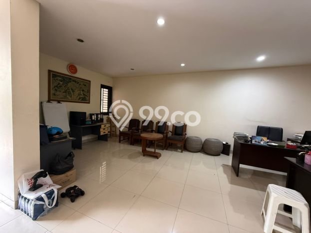 Rumah Elit Modern Siap Huni di Puri Indah Jakarta Barat Rumah Elit Modern Siap Huni di Puri Indah Jakarta Barat