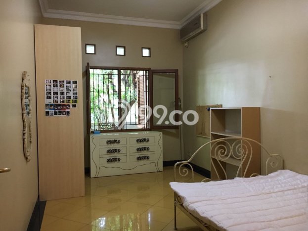 FEATURED! Rumah di Duren Sawit, 3 KT, Lokasi Strategis, LT 329m² Bangunan 300m² FEATURED! Rumah di Duren Sawit, 3 KT, Lokasi Strategis, LT 329m² Bangunan 300m²
