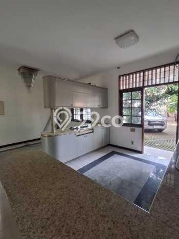 Rumah Mewah Dijual LT 1114m2 di Duren Sawit, Jakarta Timur Rumah Mewah Dijual LT 1114m2 di Duren Sawit, Jakarta Timur