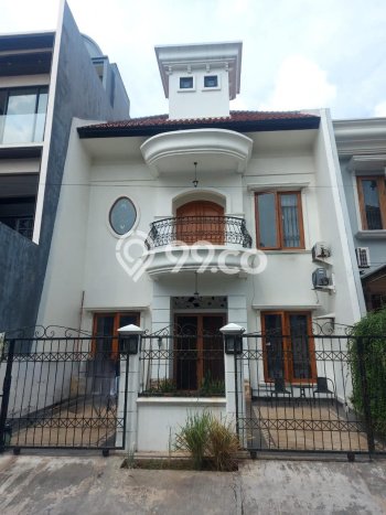 Siap Huni Rumah Mewah 4 Kamar di Kelapa Gading Dekat ke Mana Saja Siap Huni Rumah Mewah 4 Kamar di Kelapa Gading Dekat ke Mana Saja