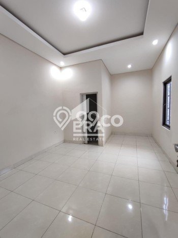 Rumah Elit Modern Tanpa Renovasi di Kayu Putih Jakarta Timur Rumah Elit Modern Tanpa Renovasi di Kayu Putih Jakarta Timur