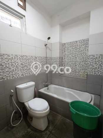 For Sale Hunian Rumah Terawat 4 Kamar di Condet, Jakarta Timur For Sale Hunian Rumah Terawat 4 Kamar di Condet, Jakarta Timur