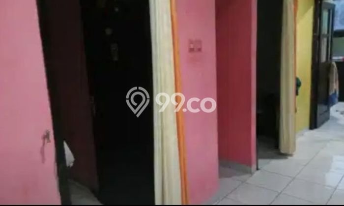 Rumah Luas Asri 3 KT Siap Pakai di Kalisari Jakarta Timur Rumah Luas Asri 3 KT Siap Pakai di Kalisari Jakarta Timur