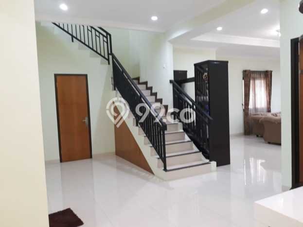 Dijual Rumah Luas Megah Dengan View Eksklusif di Condet, Jakarta Timur Dijual Rumah Luas Megah Dengan View Eksklusif di Condet, Jakarta Timur