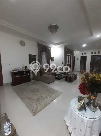Dijual Rumah Luas Elegan Dengan View Cantik di Condet, Jakarta Timur Dijual Rumah Luas Elegan Dengan View Cantik di Condet, Jakarta Timur