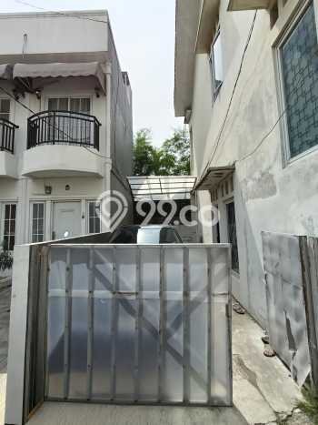 For Sale Hunian Rumah Terawat 4 Kamar di Condet, Jakarta Timur For Sale Hunian Rumah Terawat 4 Kamar di Condet, Jakarta Timur